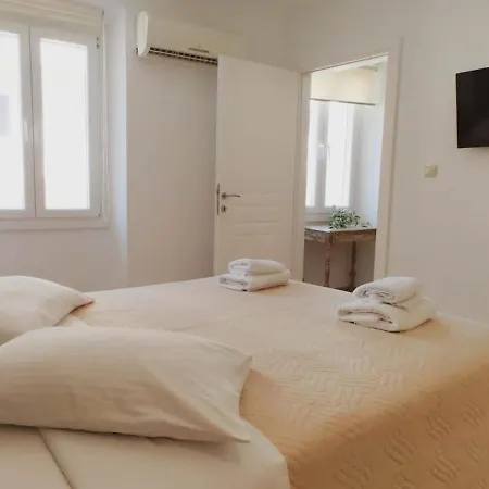 Apartment Theotoki 2 *